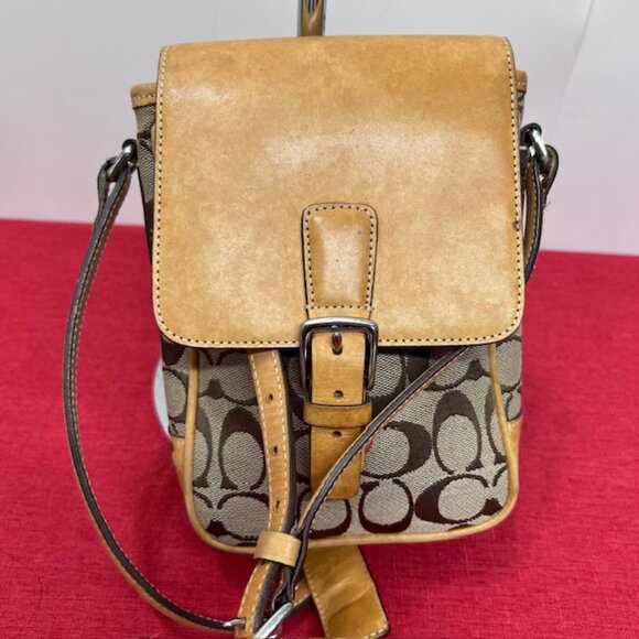 Men/Women Mini Coach Crossbody #6098 Leather & Convas  + Christian Dior  Handker - Picture 5 of 16